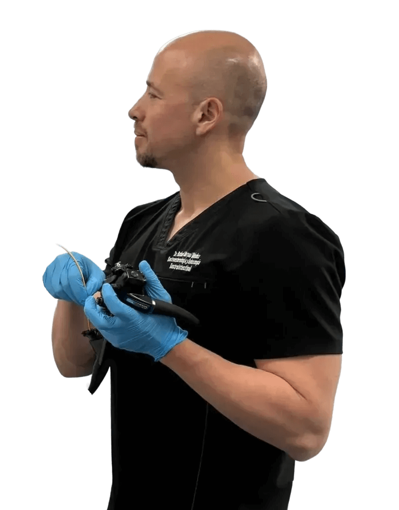 Dr. Rafael Bernal, gastroenterólogo especialista en endoscopia gastrointestinal en CDMX